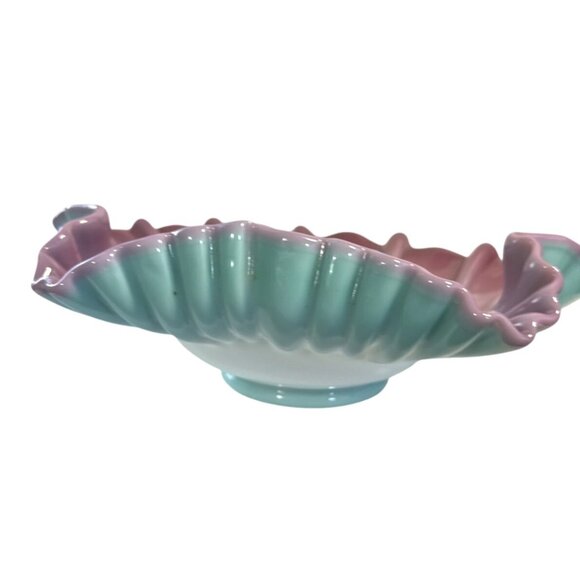 Fenton Lilac Turquoise Cased Glass Shell Shaped Bowl Scallop Ruffle Bridal - Picture 3 of 11
